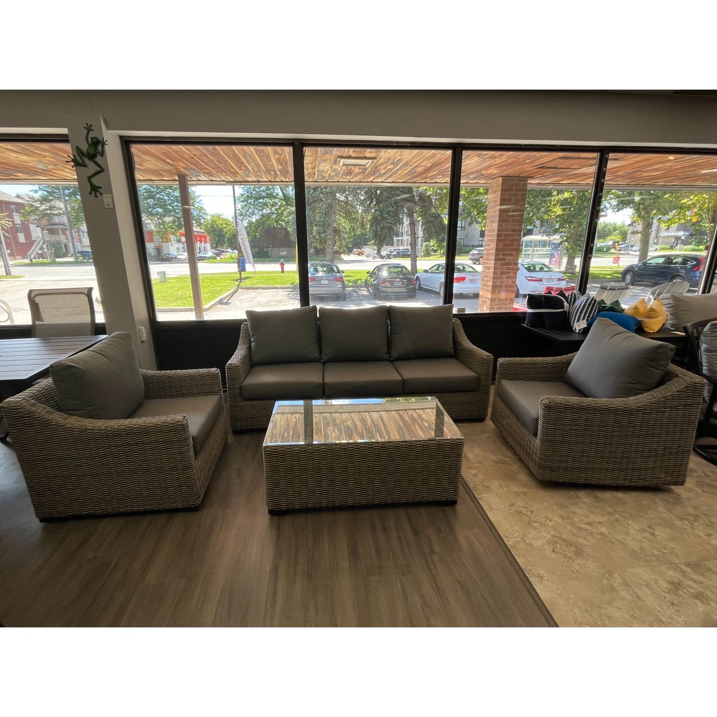 Riviera Deep Seating Set