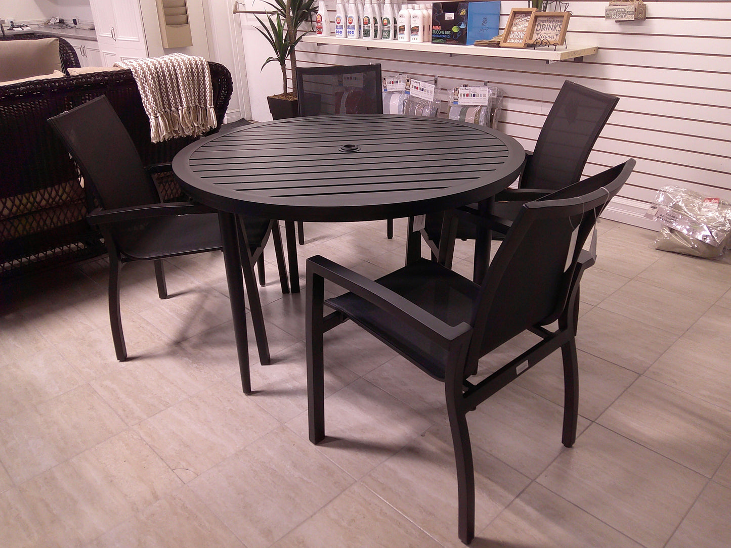 Harbour Dining Collection