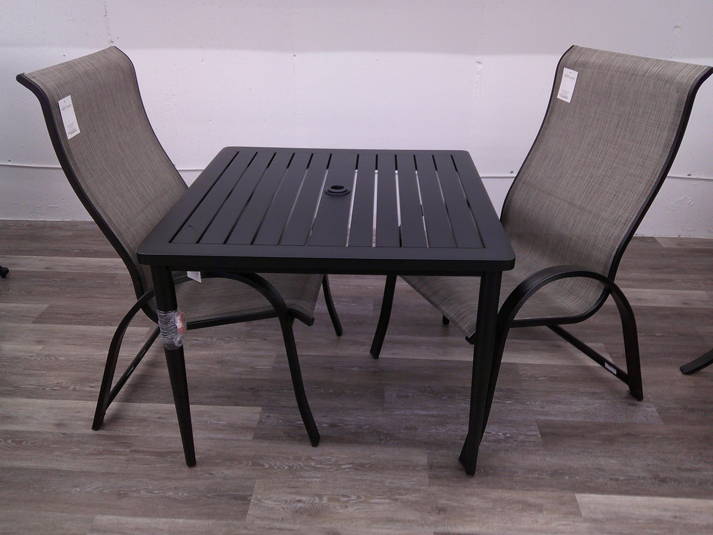 Aruba Dining Set