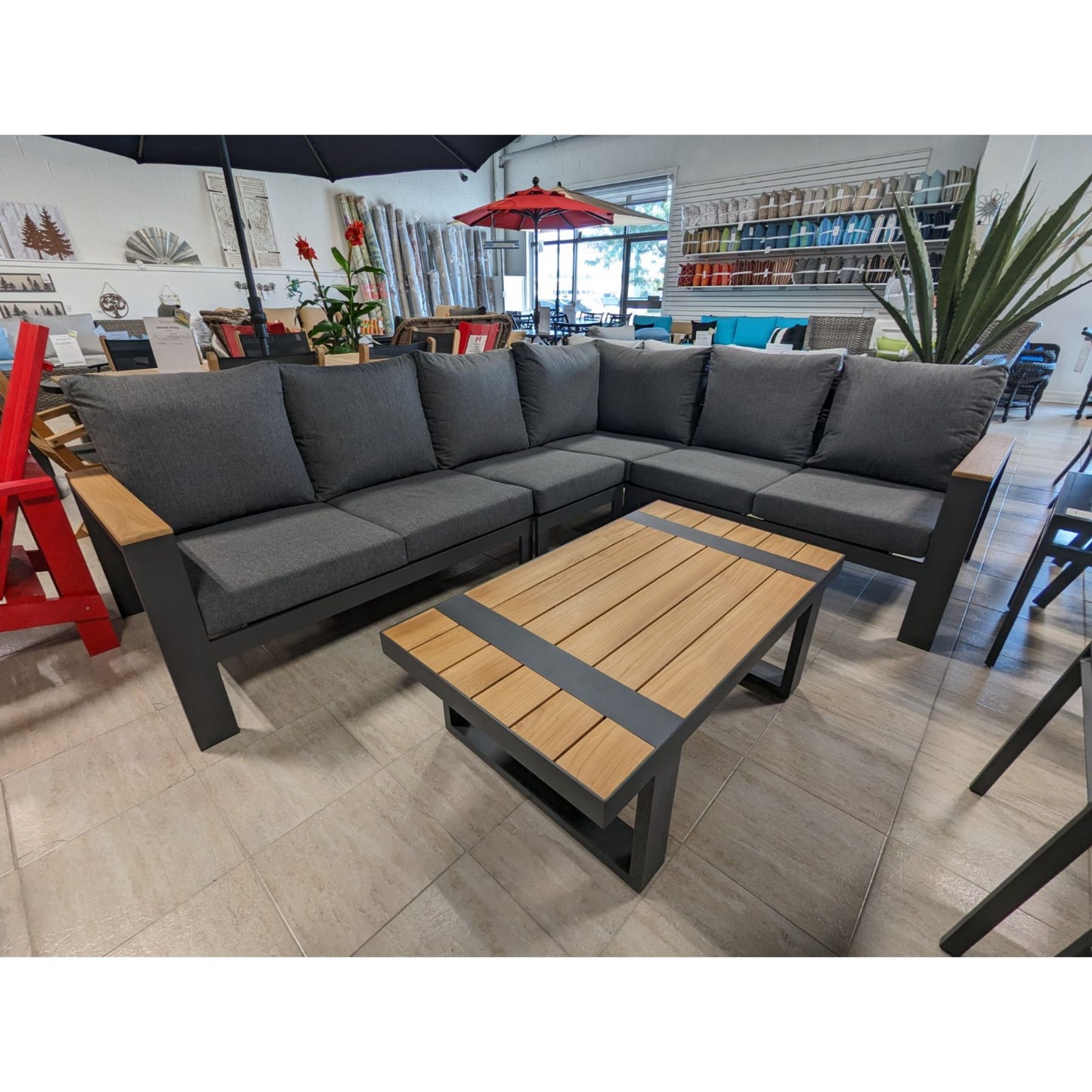 Geneva Sectional Deep Seating Set